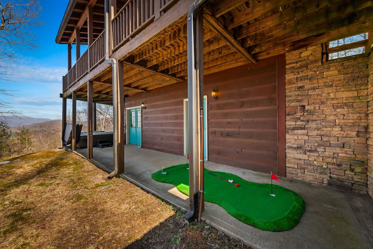 Sky Reach Cabin in Ellijay, Georgia — cabin rental photo 13