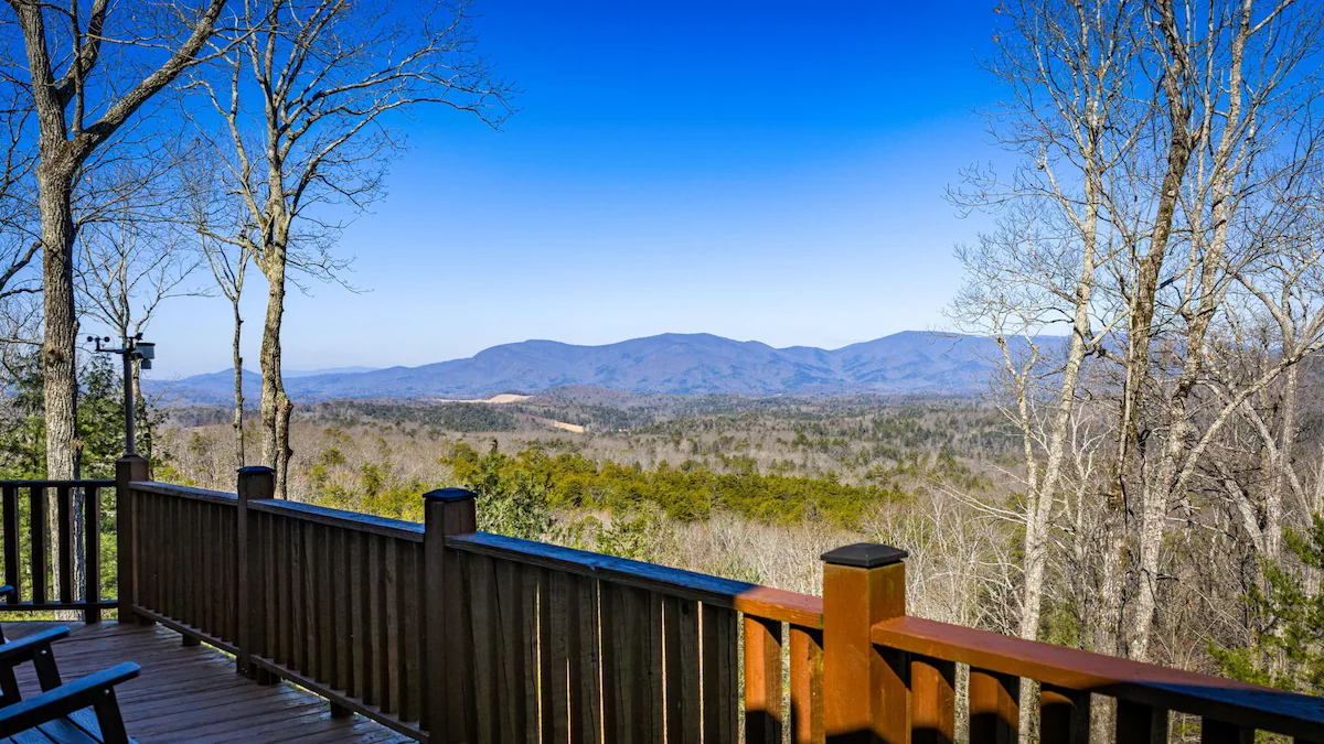 Sky Reach Cabin in Ellijay, Georgia — cabin rental photo 6